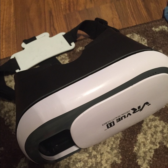 Virtual reality headset - Picture 3 of 3